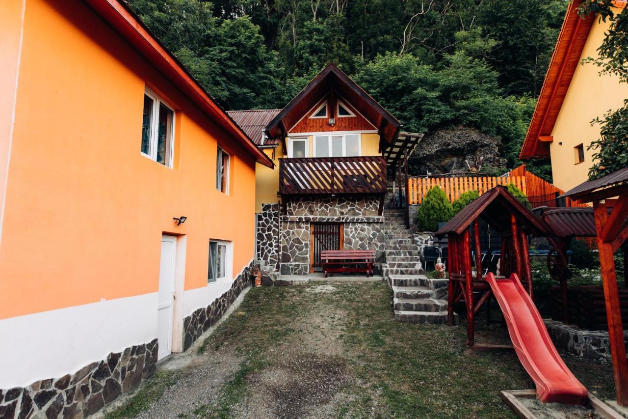 Iris Panzio Hotel Praid Exterior photo